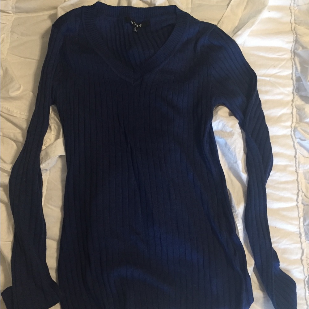 Dark blue long sleeve light sweater
